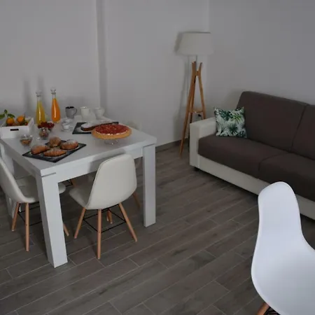 Dimora Santa Caterina Апартаменты *